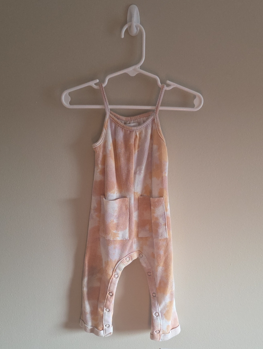 Girls Peach Tie-Dye Ribbed Romper with Front Pockets